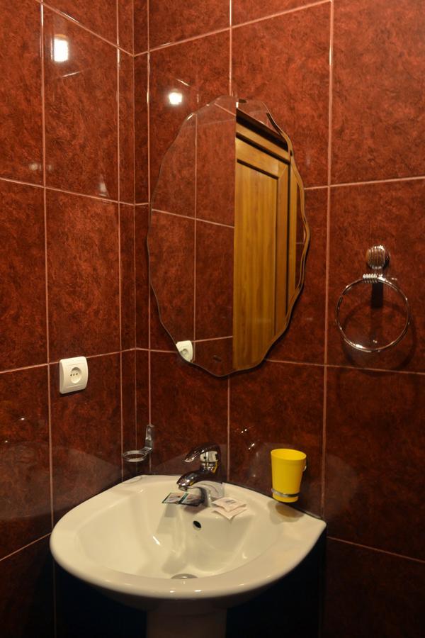 Hotel Nirvana Дилиян Екстериор снимка
