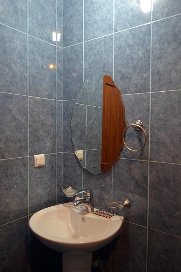 Hotel Nirvana Дилиян Екстериор снимка