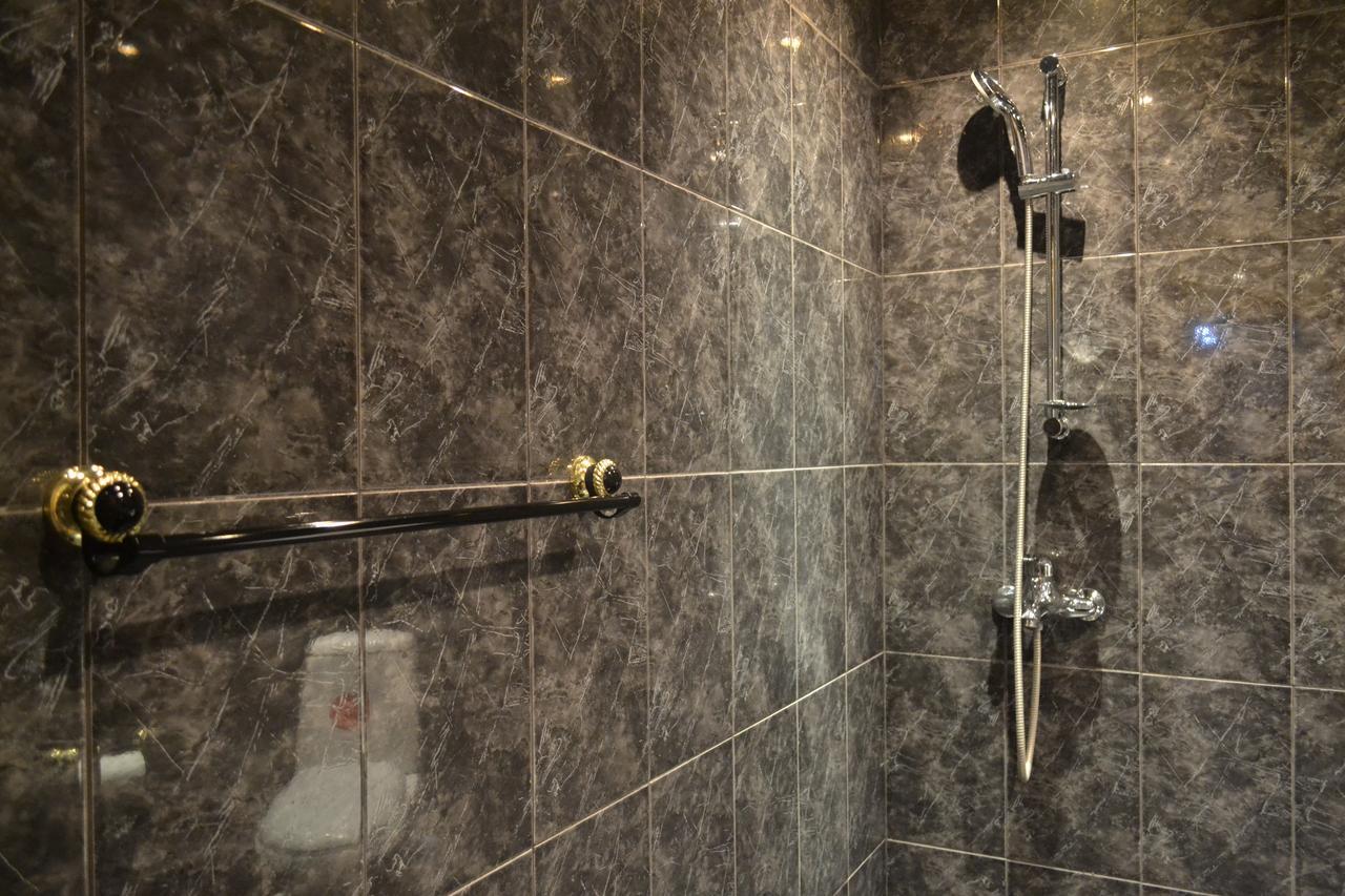 Hotel Nirvana Дилиян Екстериор снимка