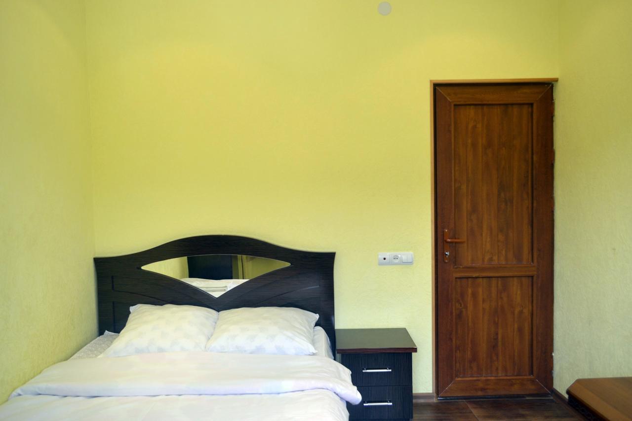 Hotel Nirvana Дилиян Екстериор снимка